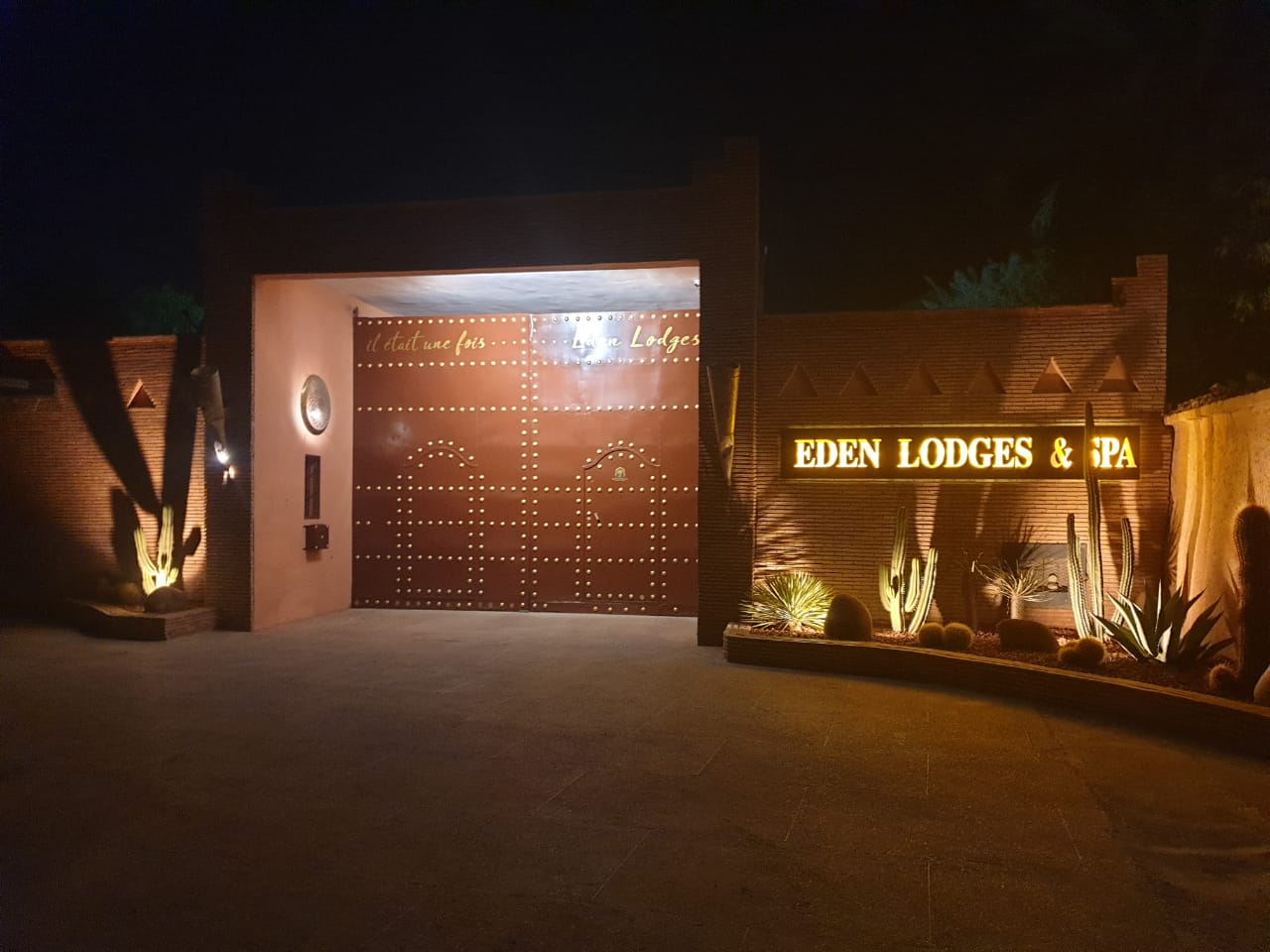EDEN LODGES & SPA