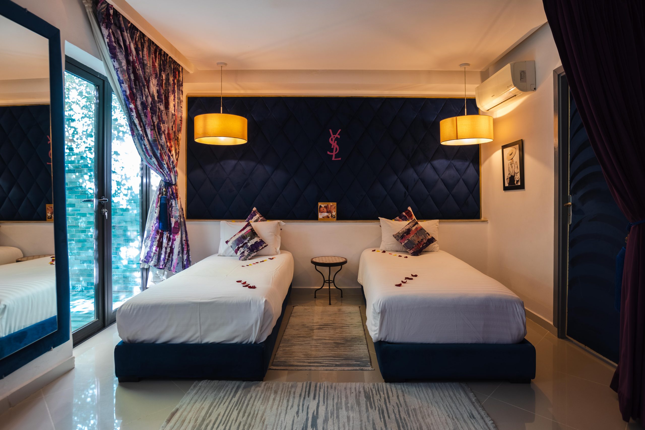 Suite Yves Saint Laurent